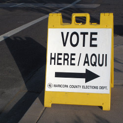 Sign | Vote Here Aqui